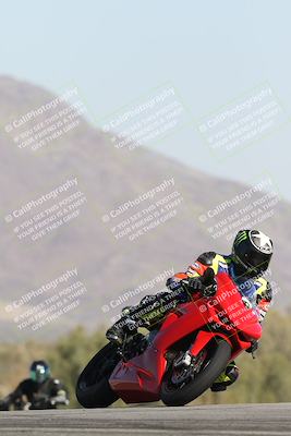 media/Dec-01-2025-Moto Forza (Mon) [[2daa91e15f]]/2-Intermediate Group/Session 2 Turn 9 Entry/